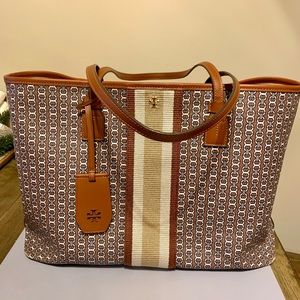 Tory Burch Gemini Link Tote